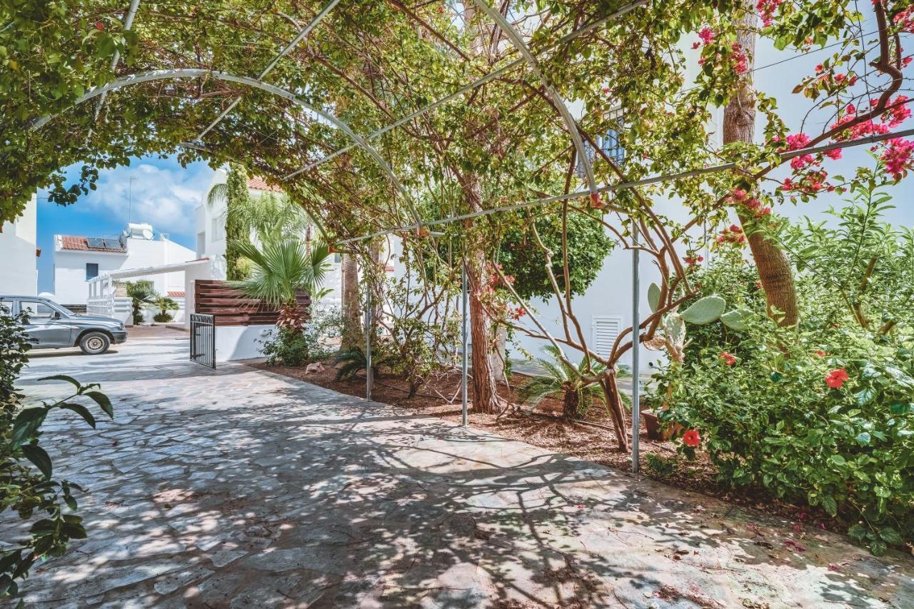 Amphitrite Villa Paralimni Exterior foto